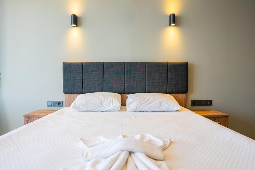 Otel Carpe Diem Gold Финике Экстерьер фото