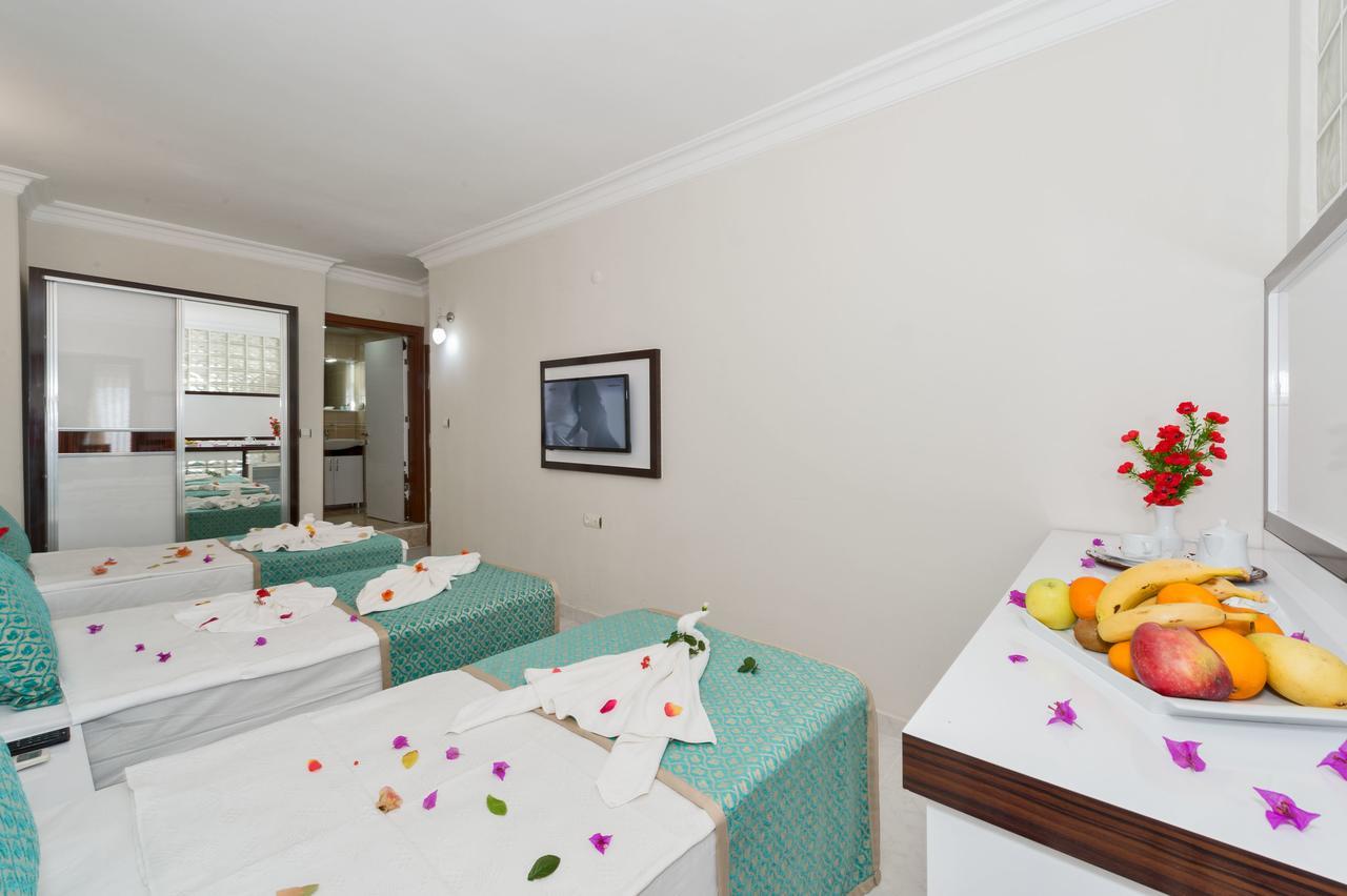 Otel Carpe Diem Gold Финике Экстерьер фото
